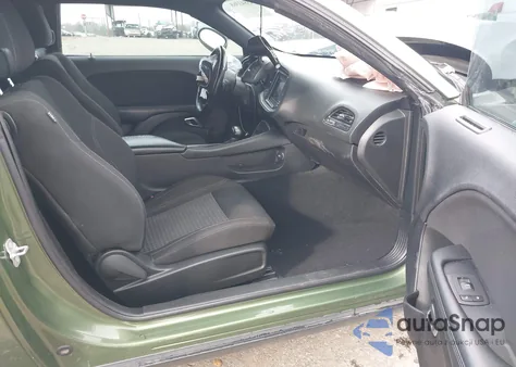 2020 Dodge Challenger Sxt z USA, uszkodzony, nr VIN 2C3CDZAG6LH161359